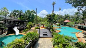プーケットから1時間半の温泉ホテル　The Hotspring Beach Resort & Spa