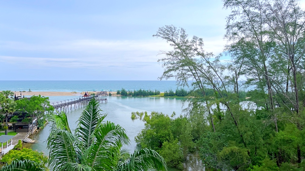 プーケットから1時間半の温泉ホテル The Hotspring Beach Resort & Spa
