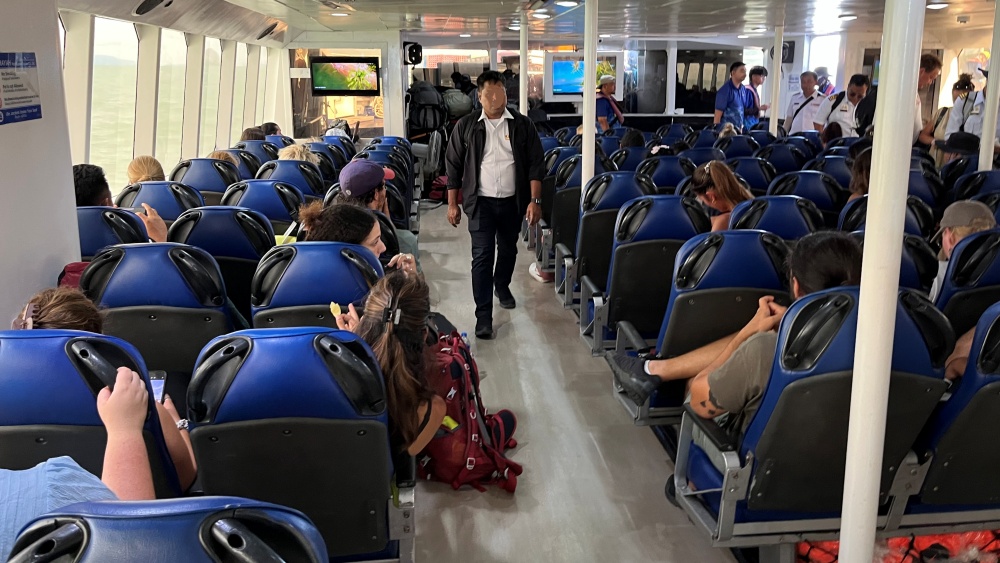 プーケットからタオ島　バス+フェリー